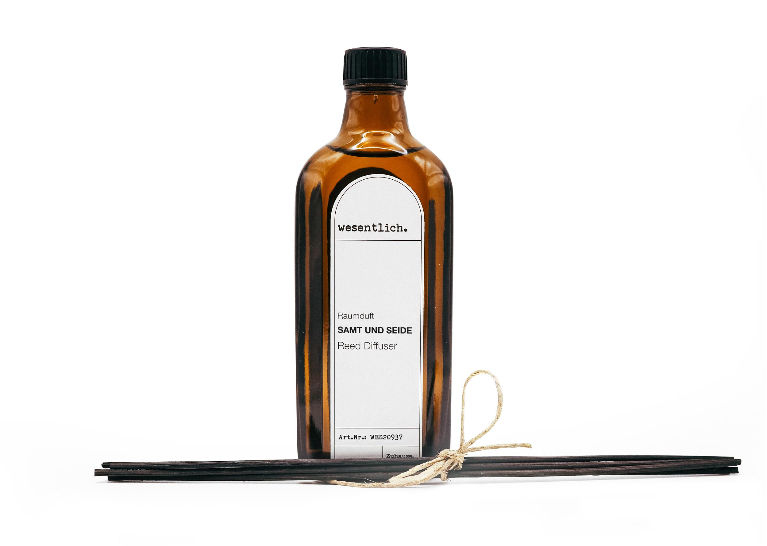 Reed Diffuser Raumduft Samt und Seide (200ml) inkl. 5 Kapillarstäbchen - dekorativer Raumduft von wesentlich.