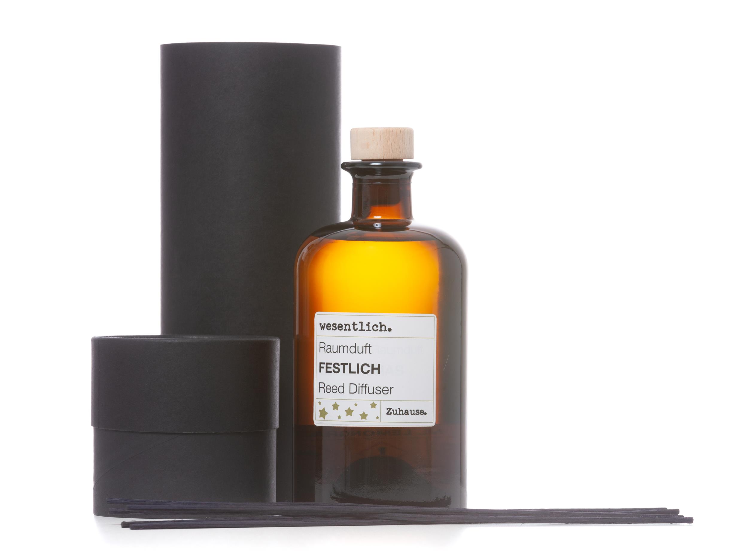 Reed Diffuser Raumduft festlich (400ml) inkl. 7 Kapillarstäbchen - dekorativer Raumduft von wesentlich. in der Apothekerflasche